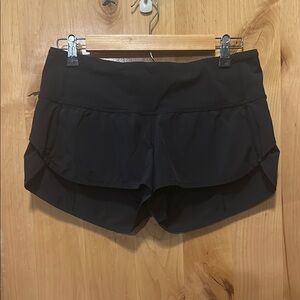 Lululemon Black size 6 Women's Shorts